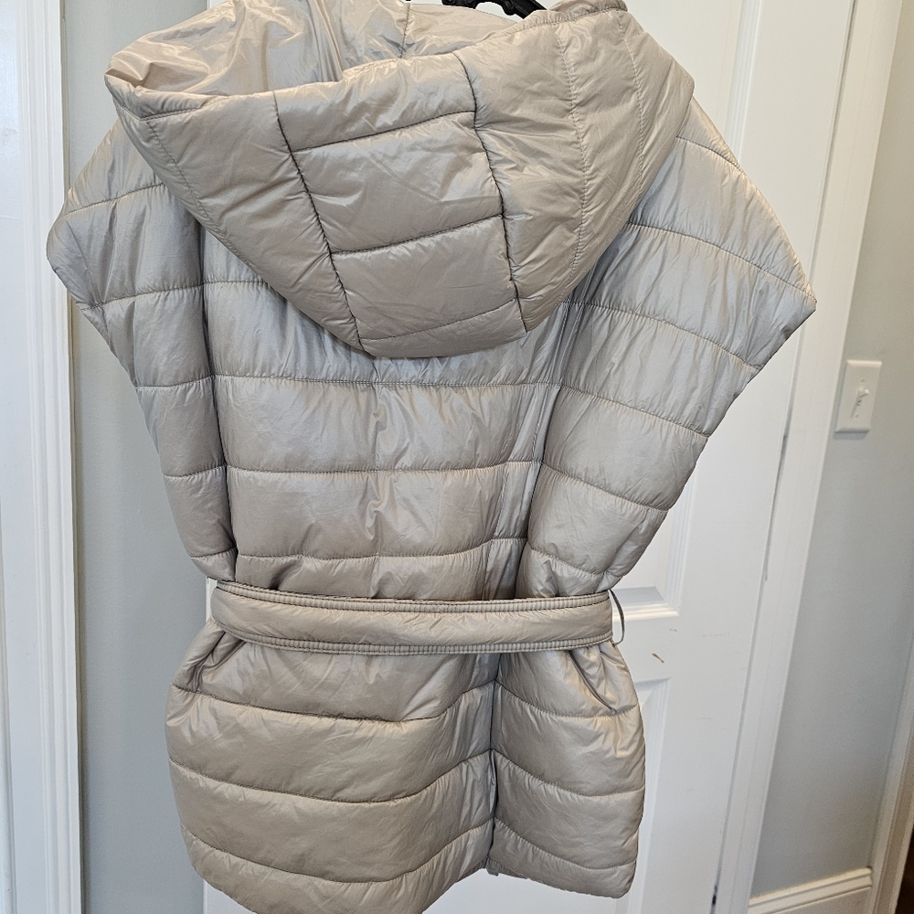 Renaur Puffer Vest With Waist Tie And Hood MEDIUM - Picture 4 of 8